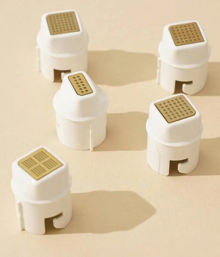 MAESKN Aesthetics - Pore Refinement & Texture Smoothing 3