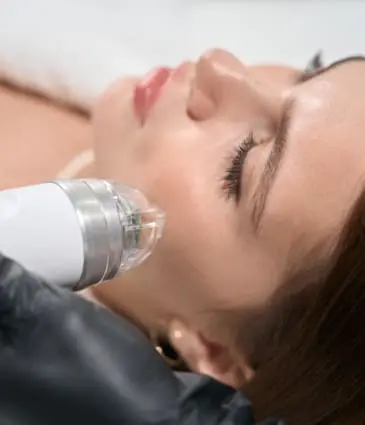 MAESKN Aesthetics - Pore Refinement & Texture Smoothing